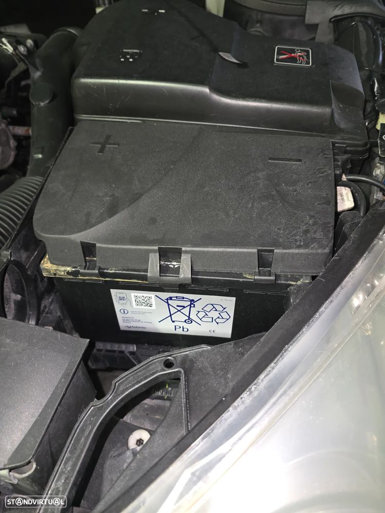 Peugeot 407 1.6 HDi Executive - 12