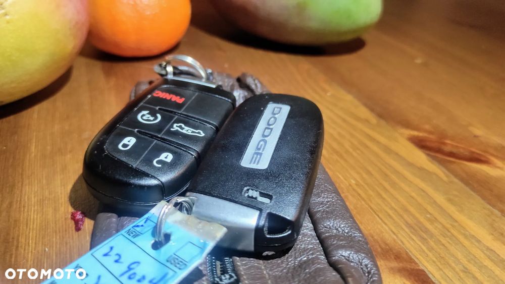 Dodge Challenger 6.4 Scat Pack - 25