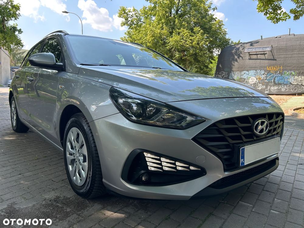 Hyundai i30 1.5 DPI Classic + - 26