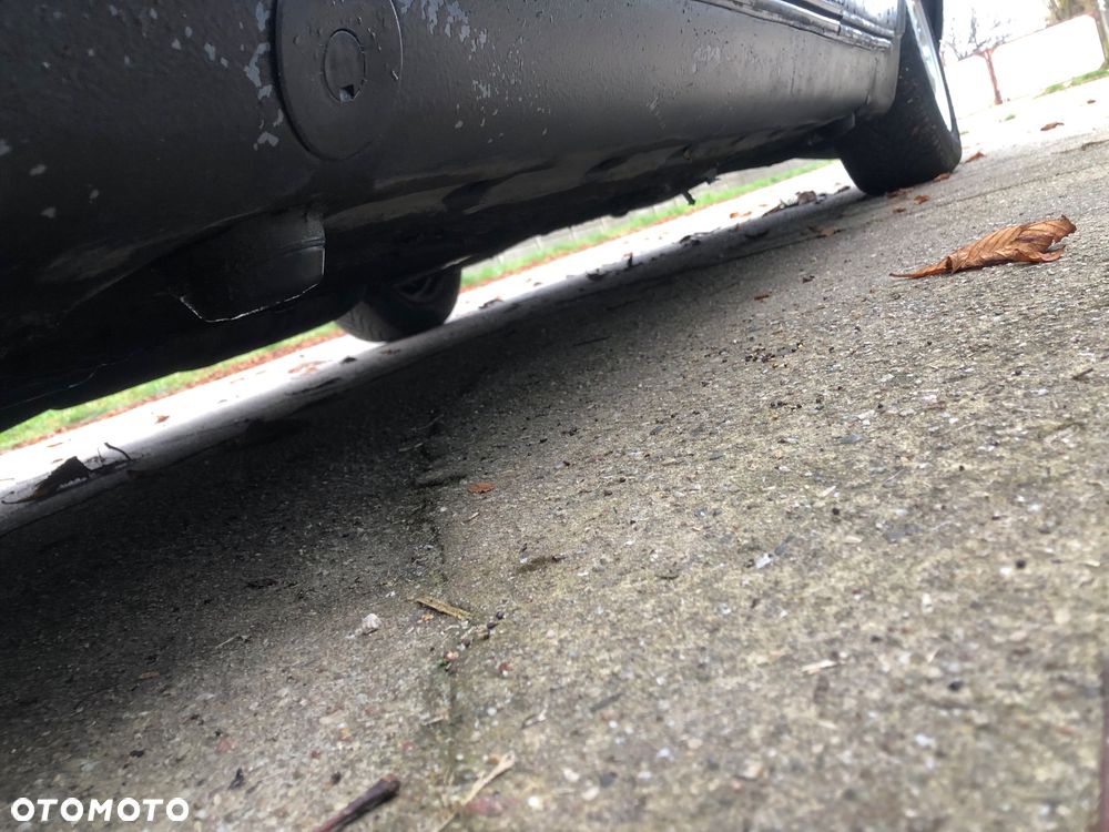 Mercedes-Benz Klasa C 250 D Turbo Elegance - 16