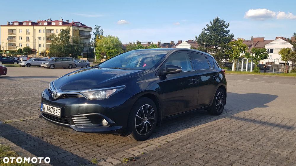Toyota Auris 1.6 Premium - 1