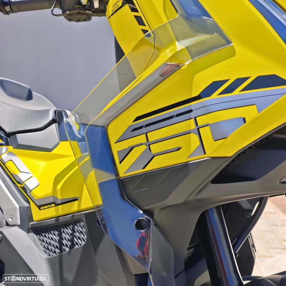 Honda X-ADV 750 SPECIAL EDITION - 3