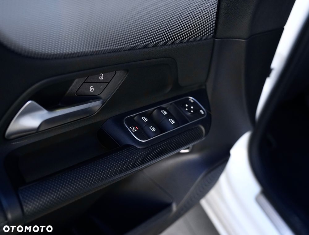 Mercedes-Benz Klasa B 180 d 7G-DCT - 8