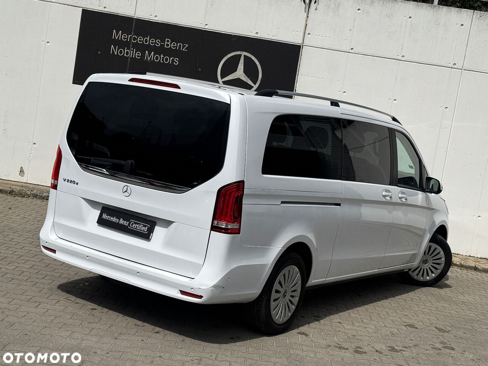 Mercedes-Benz Klasa V - 9