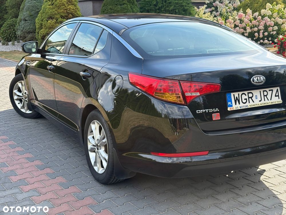 Kia Optima 2.0 L - 6