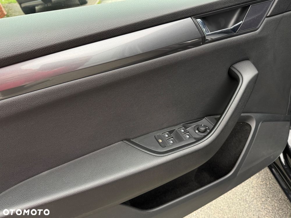 Skoda Superb 2.0 TDI DSG Active - 14