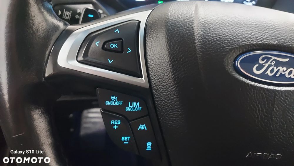 Ford Edge 2.0 EcoBlue Bi-Turbo 4x4 Vignale - 36