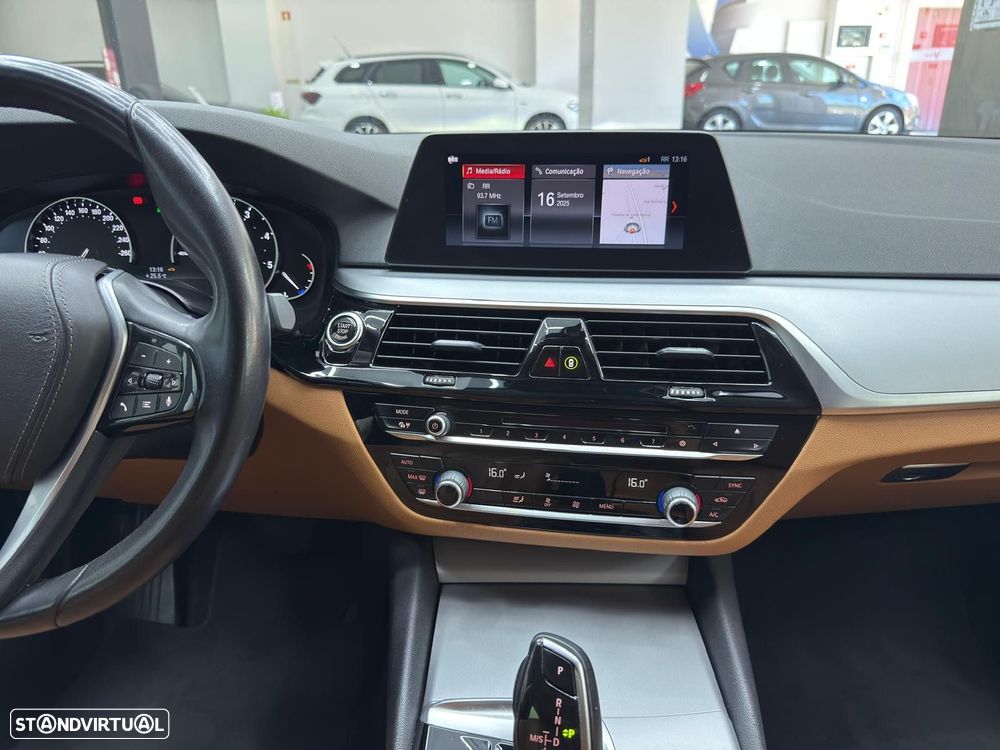 BMW 520 d Line Luxury Auto - 31