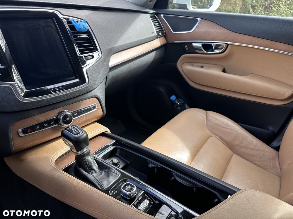 Volvo XC 90 D5 AWD Inscription - 18