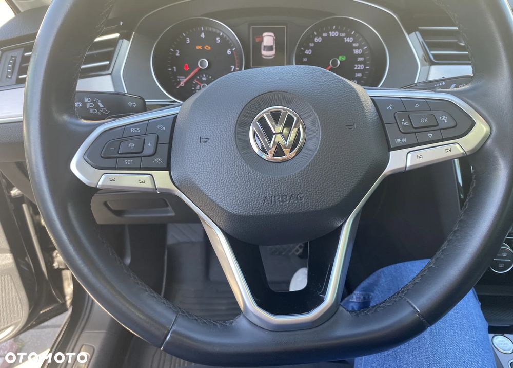 Volkswagen Passat 2.0 TSI Elegance DSG - 28