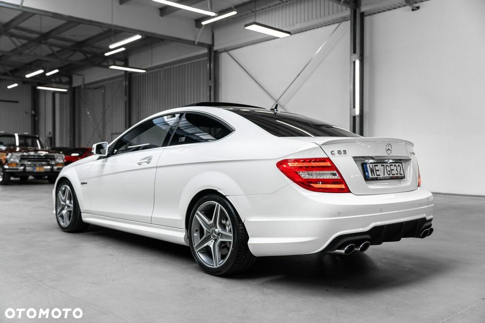 2013 Mercedes-Benz Klasa C, photograph 9