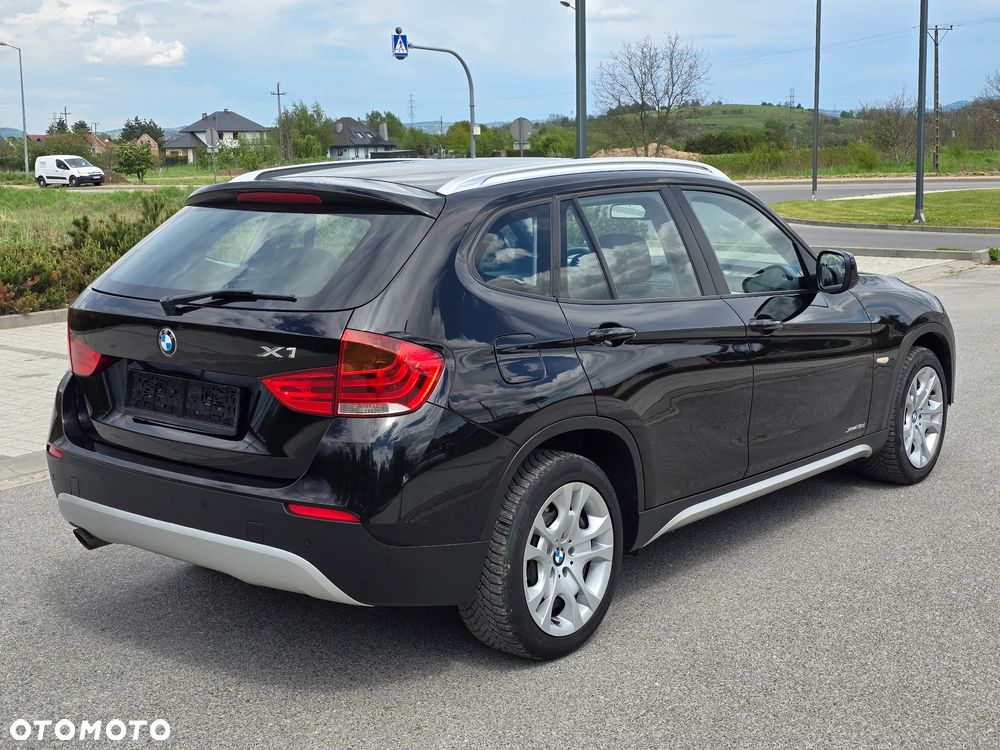 BMW X1 xDrive18d xLine - 4