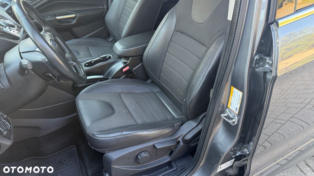 Ford Kuga 2.0 TDCi 4x4 Titanium - 8