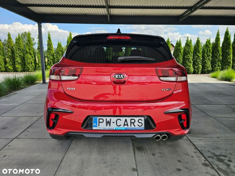 Kia Rio - 8