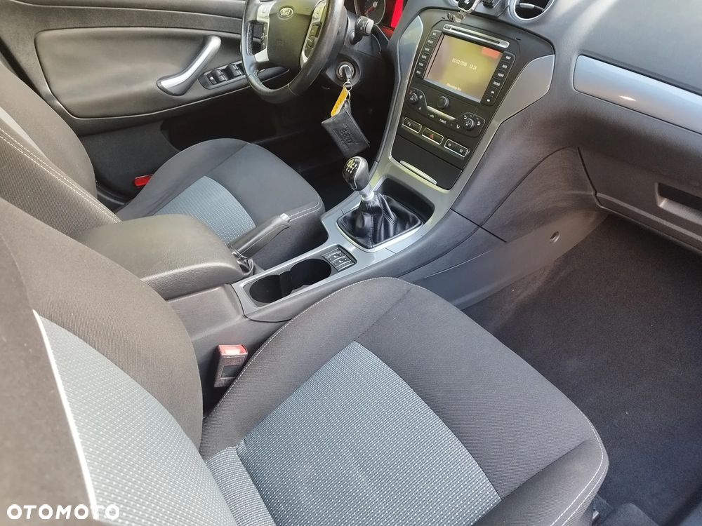Ford Mondeo 2.0 TDCi Titanium X - 18