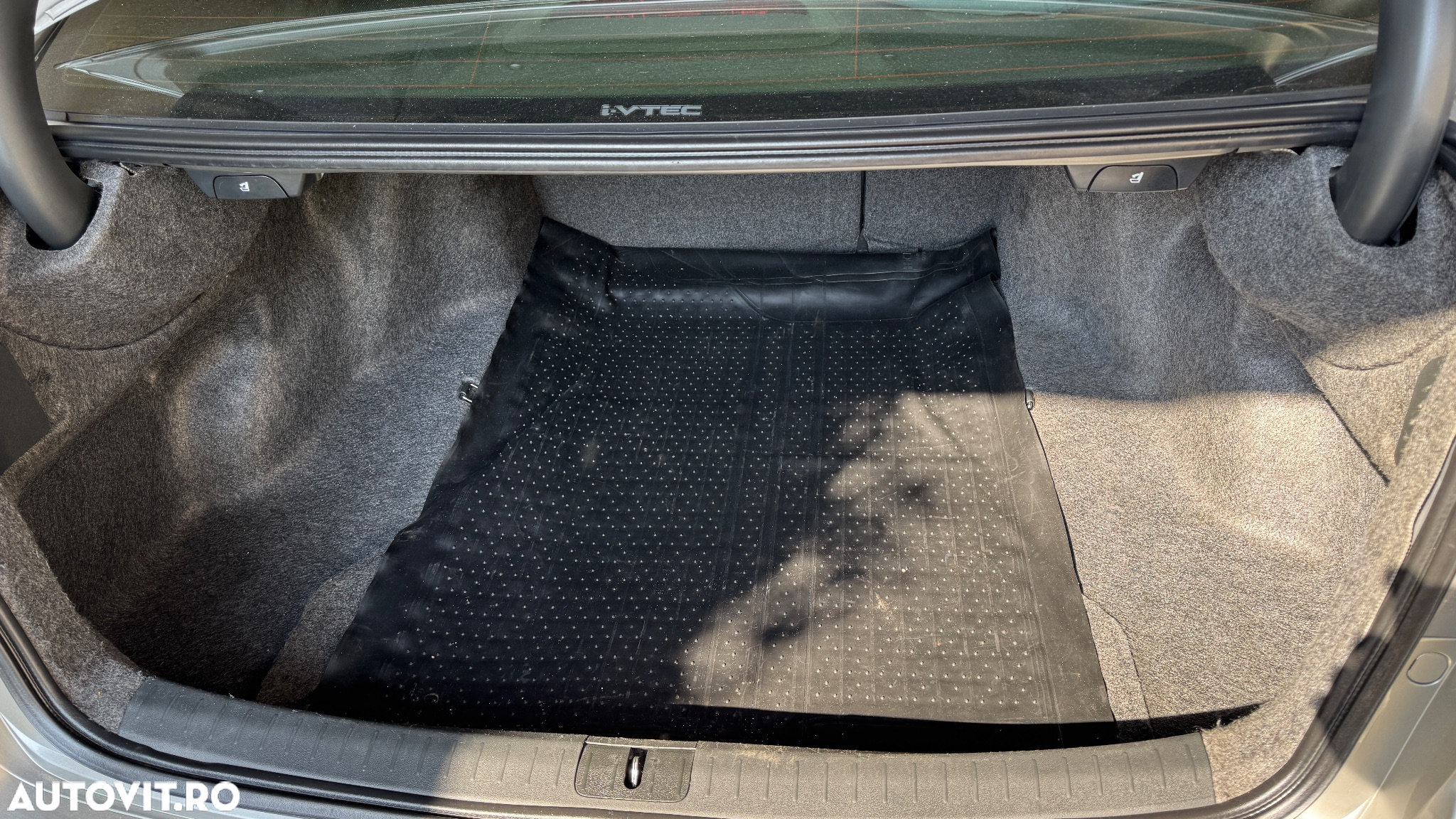 Honda Accord 2.4i Aut Executive - 13