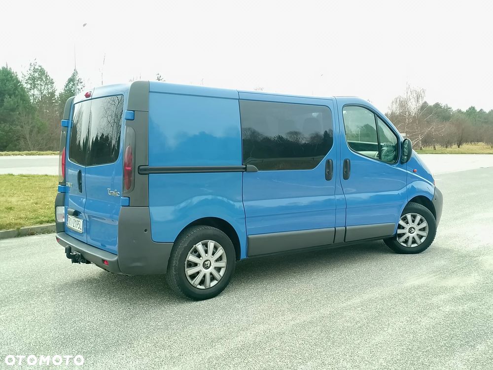 Renault Trafic - 32