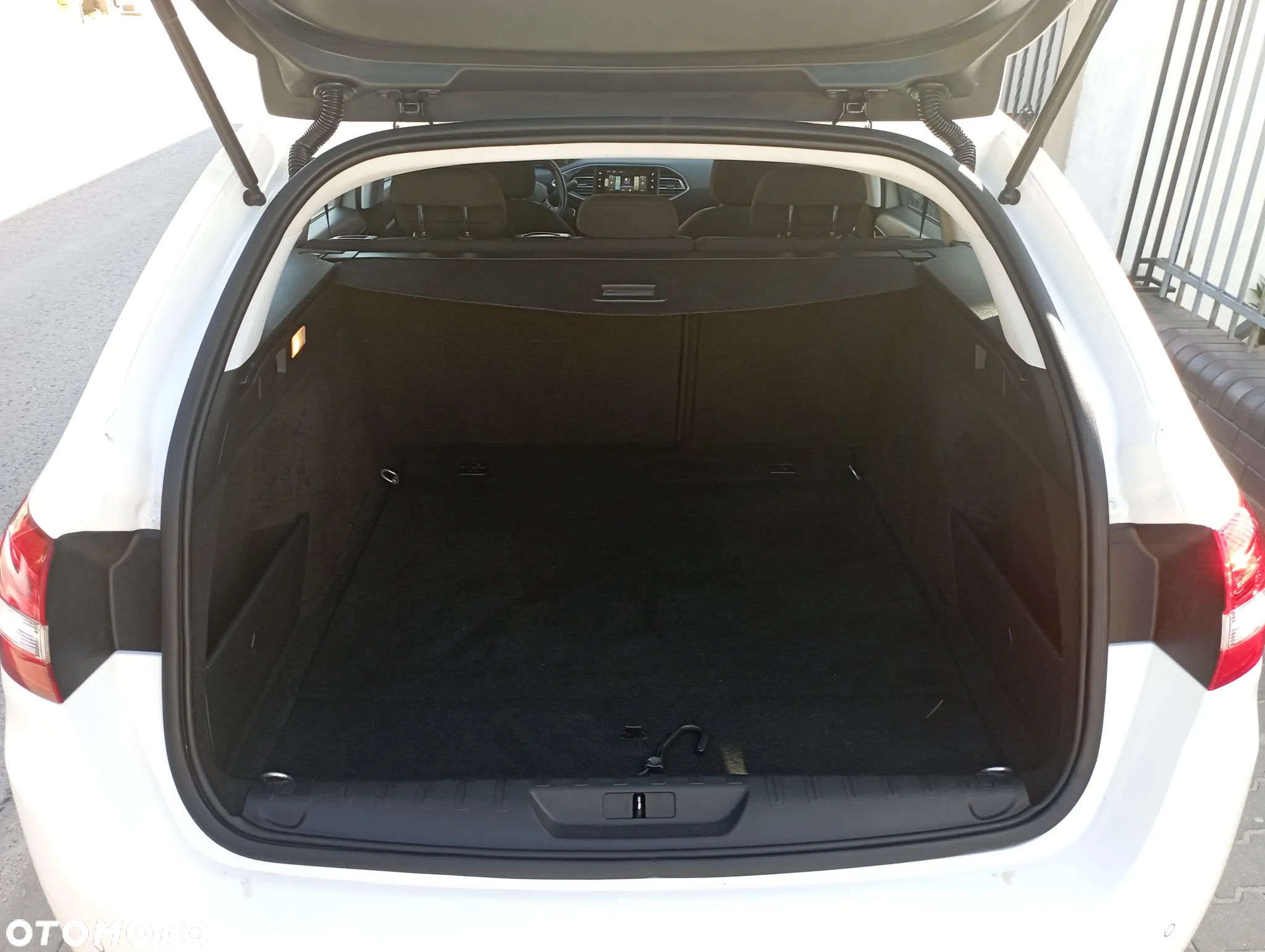 Peugeot 308 SW 1.6 BlueHDi Active S&S - 18