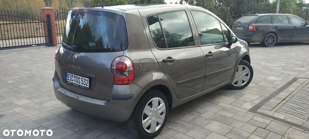 Renault Modus 1.2 16V Limited - 9