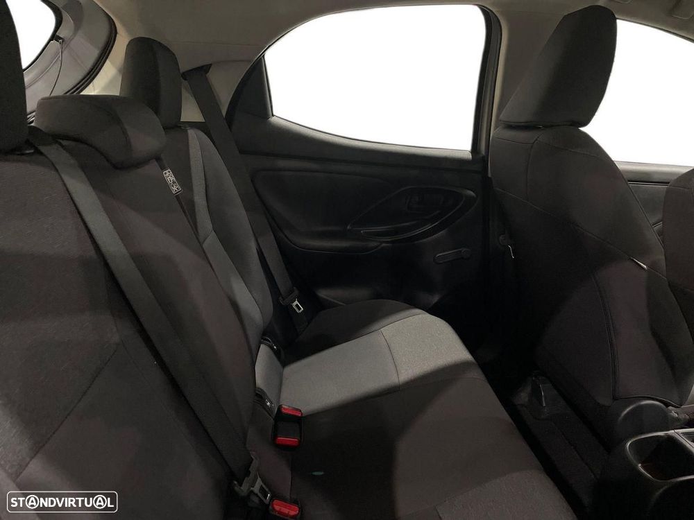Toyota Yaris - 7