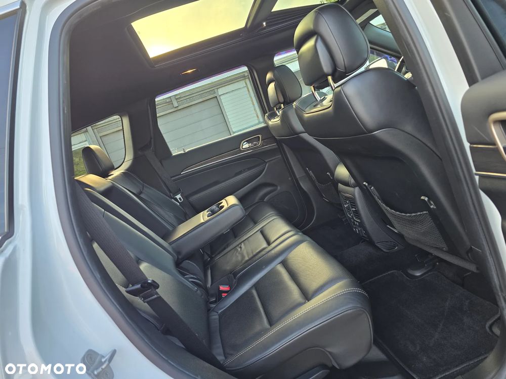 Jeep Grand Cherokee 5.7 V8 HEMI Summit - 39