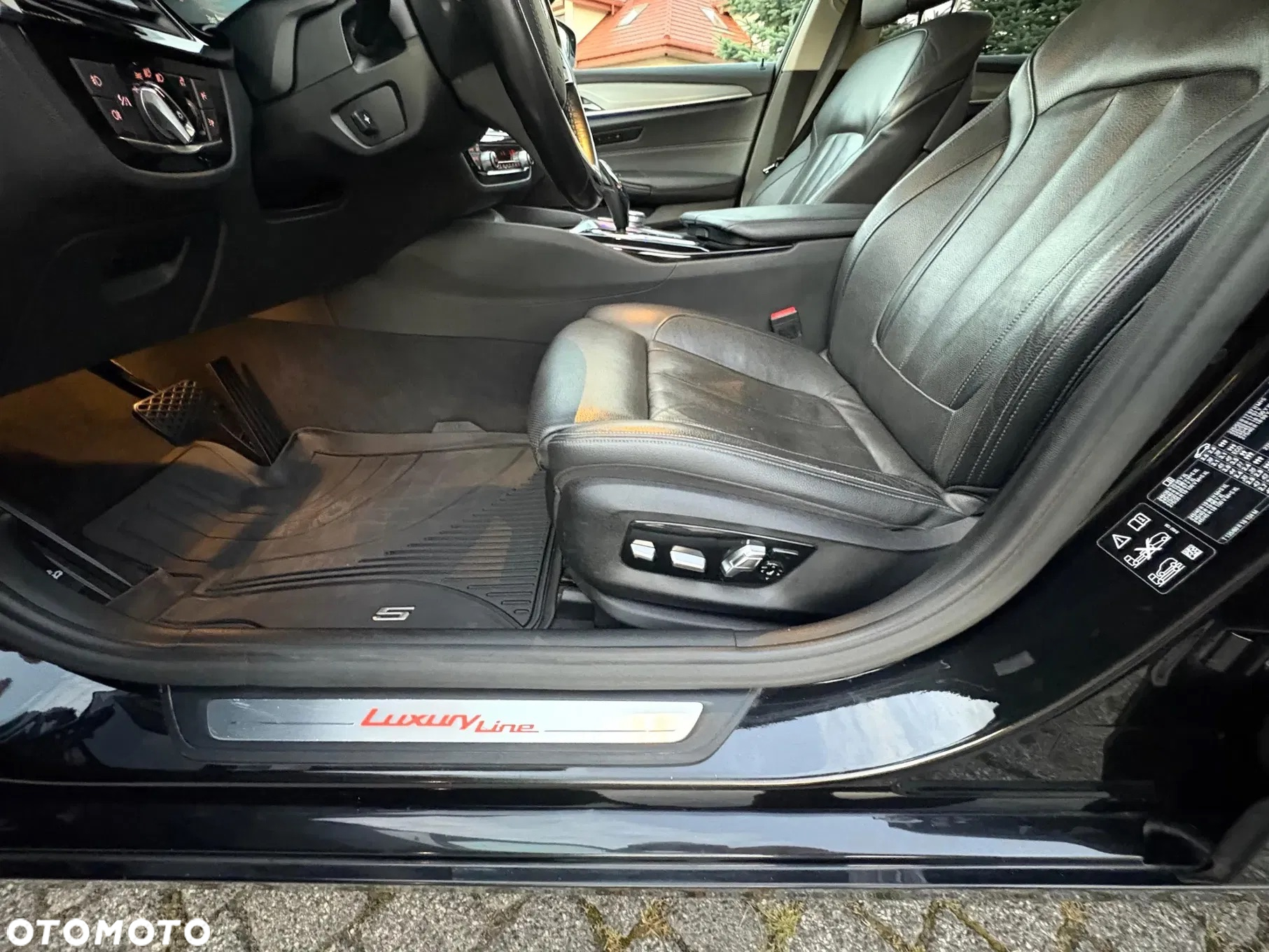 BMW Seria 5 530i xDrive Luxury Line sport - 11