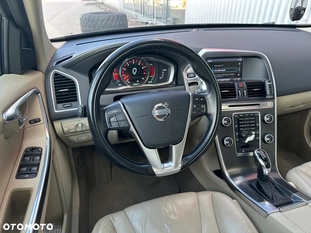 Volvo XC 60 - 26