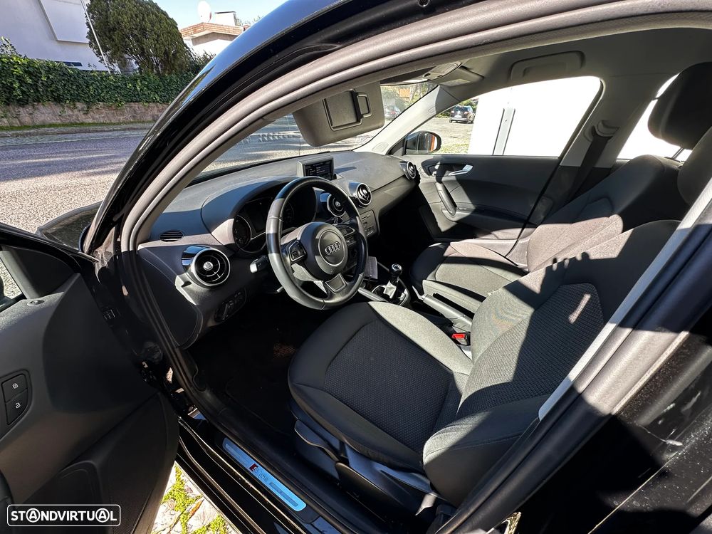 Audi A1 Sportback 1.6 TDI S-line - 9