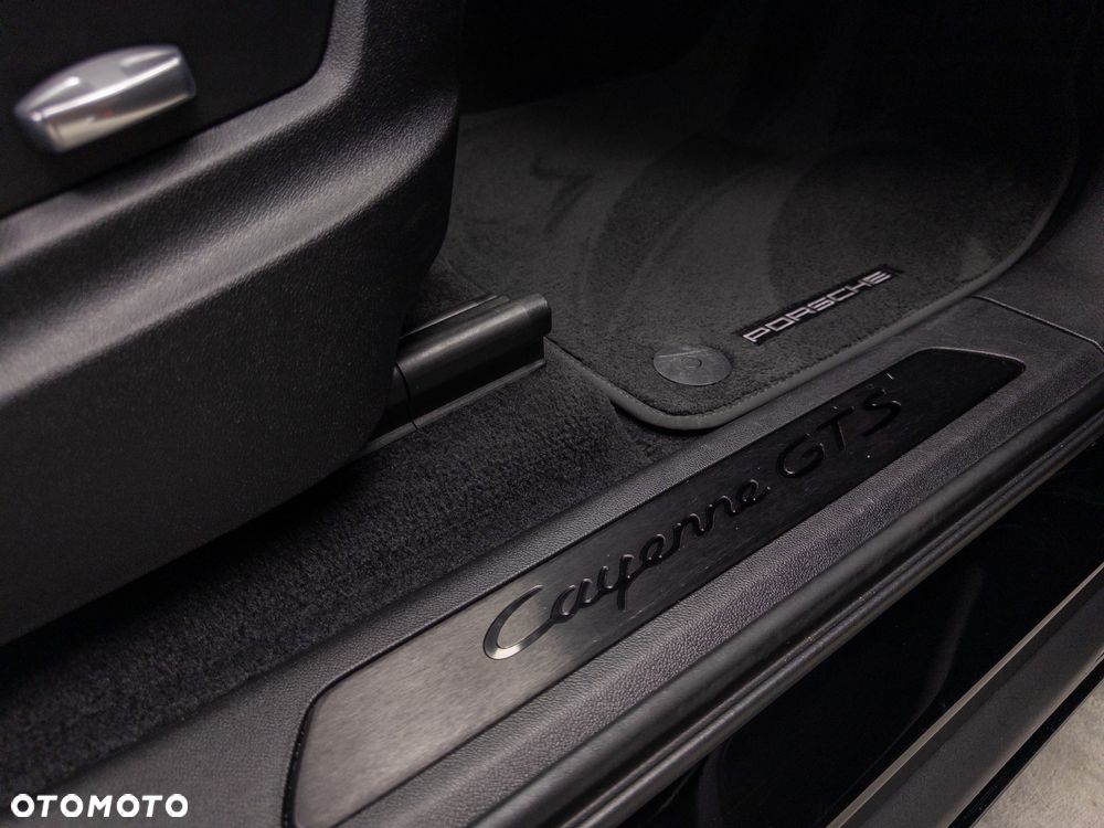 Porsche Cayenne GTS Tiptronic S - 35