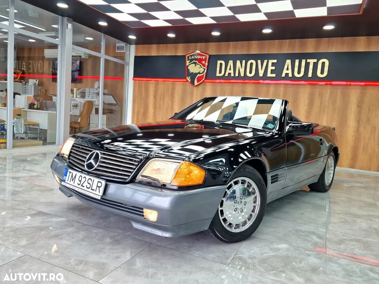 Mercedes-Benz SL - 1