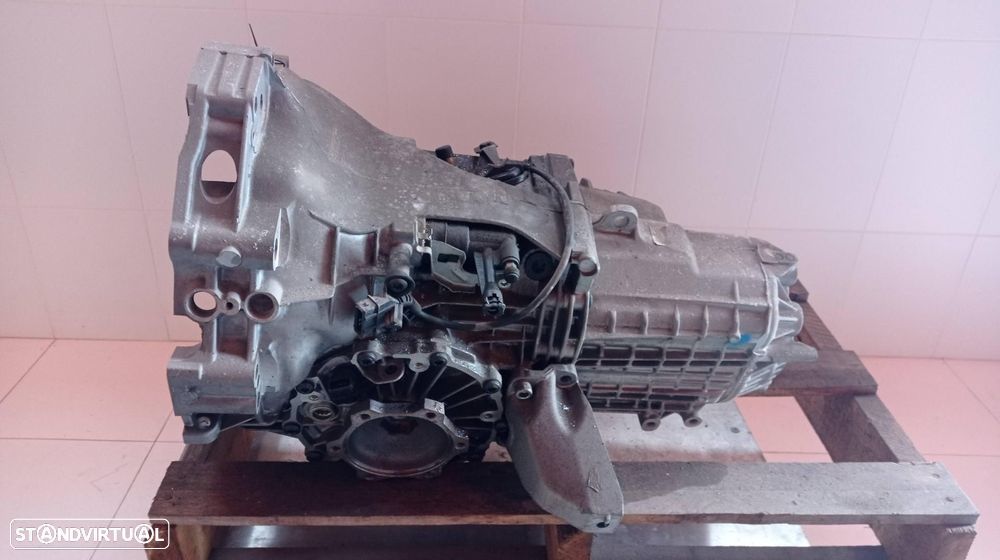 CAIXA DE VELOCIDADES VOLKSWAGEN PASSAT - 1