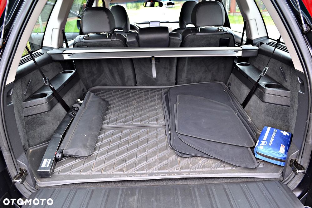 Volvo XC 90 D5 AWD Geartronic Momentum - 28