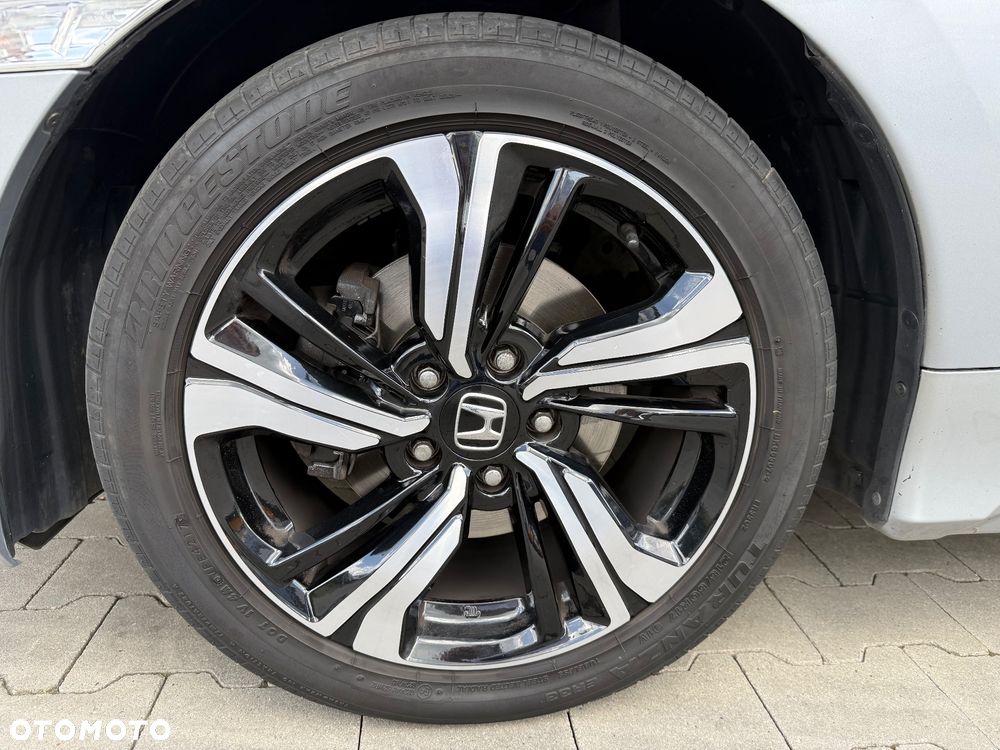 Honda Civic 1.5 T Elegance - 23