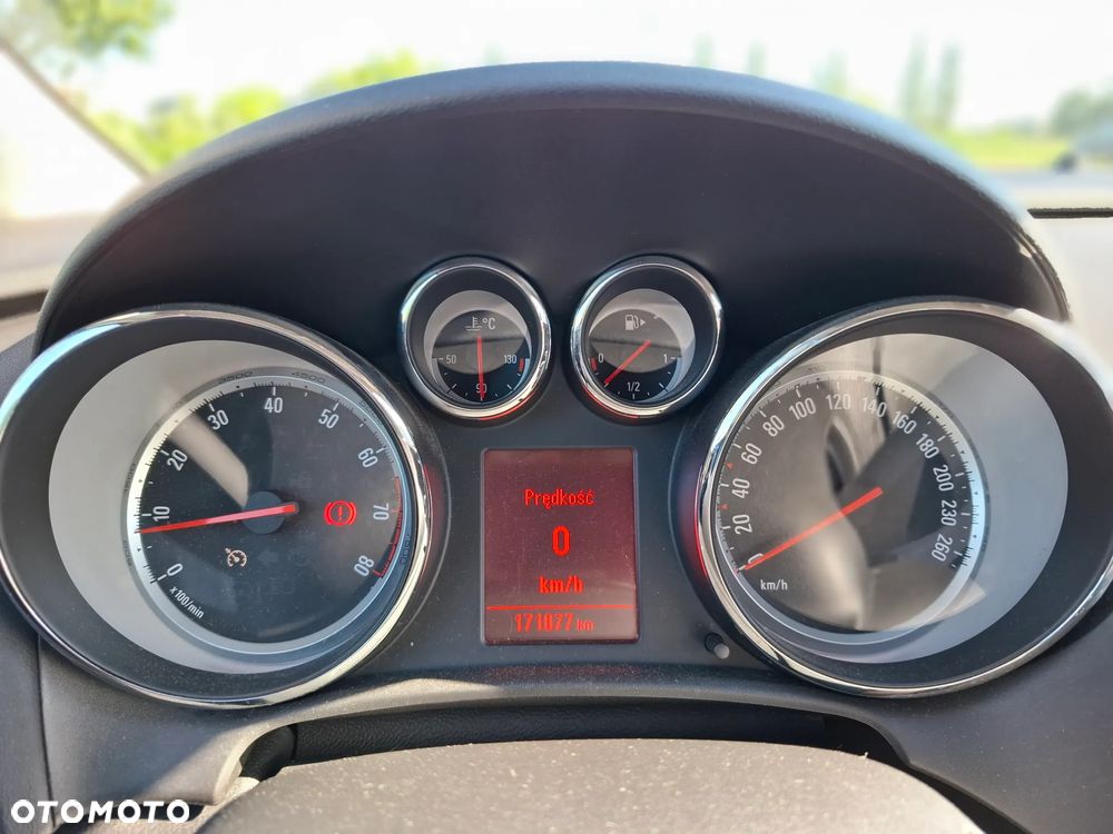 Opel Astra 1.4 T Executive EU6 - 9