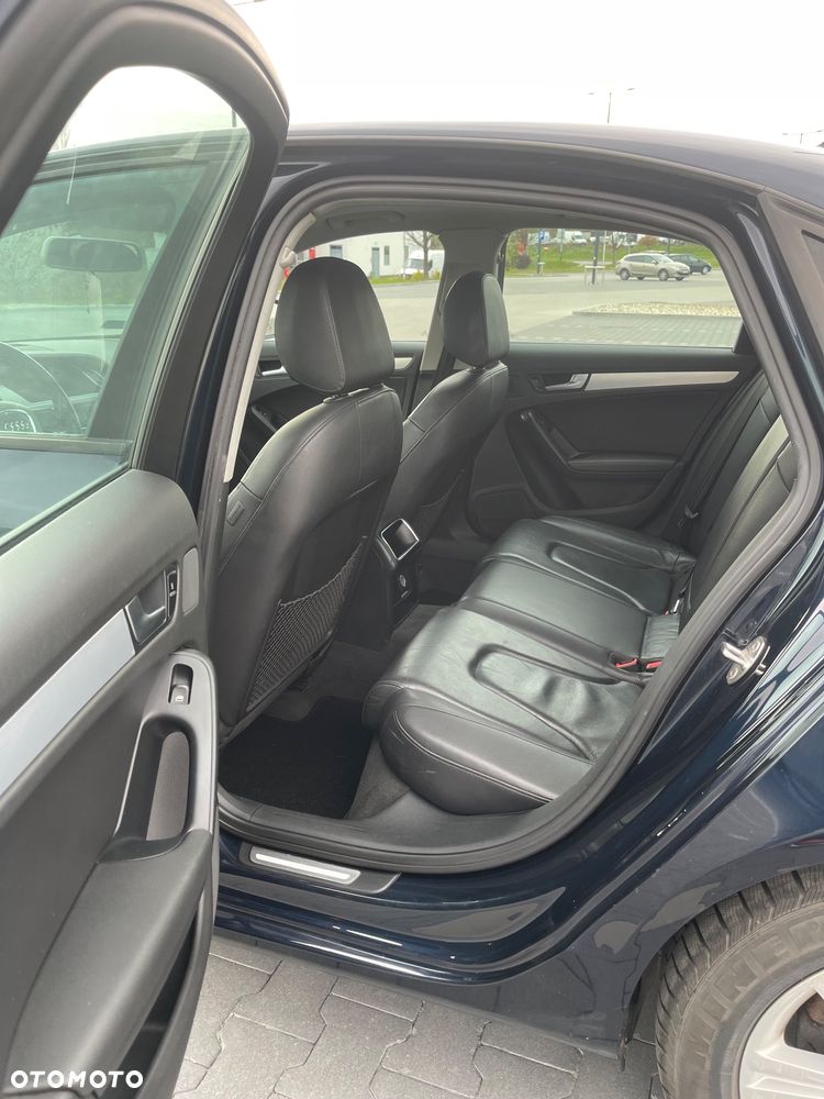 Audi A4 Limousine 2.0 TFSI quattro S tronic Attraction - 10