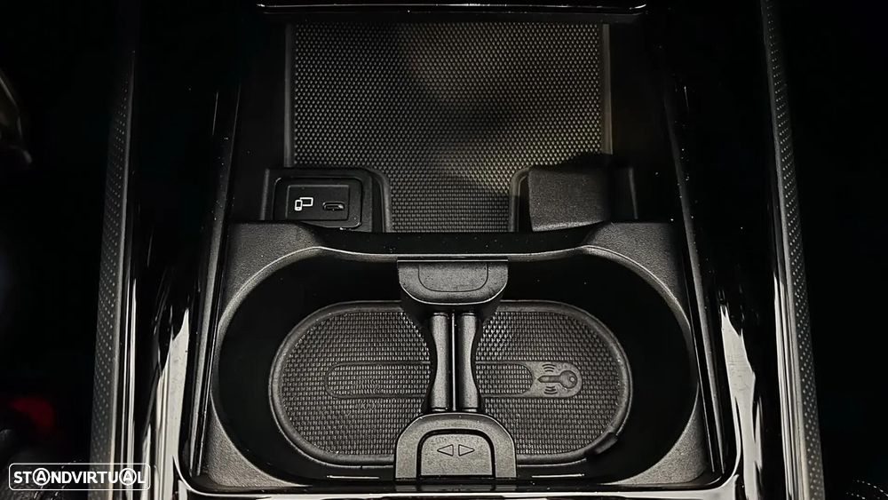 Mercedes-Benz GLA 250 - 36