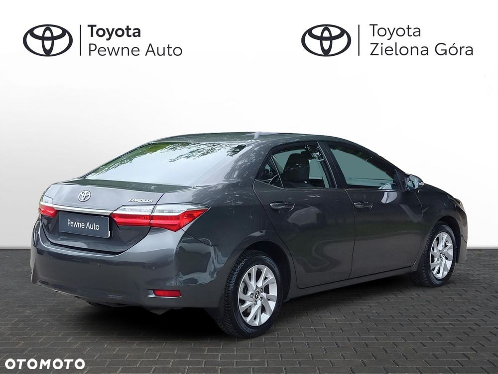 Toyota Corolla 1.6 Classic Plus - 5