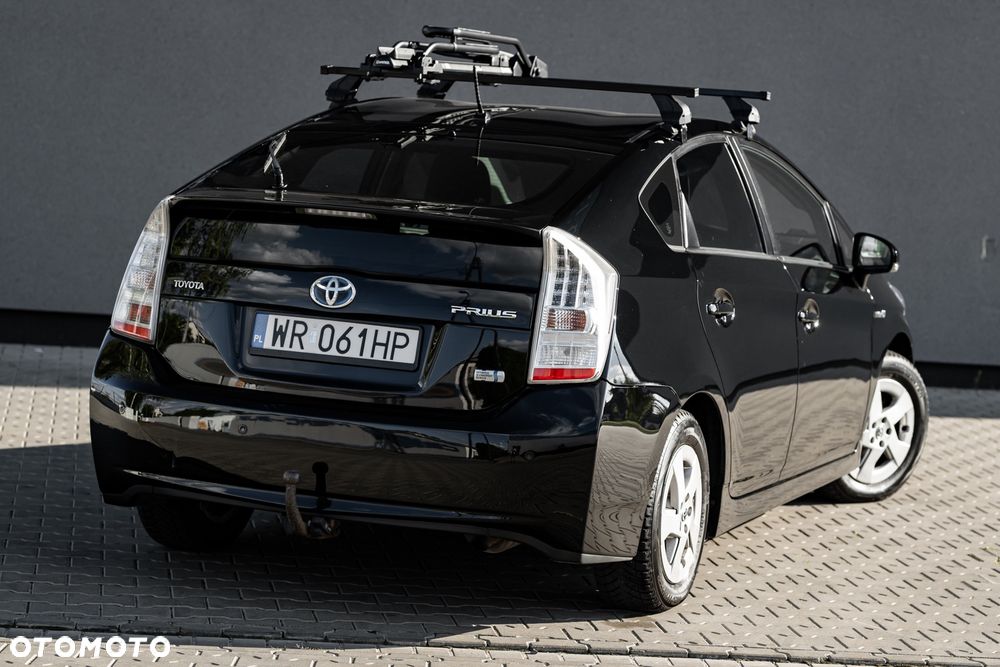 Toyota Prius 1.8 HSD Premium - 9