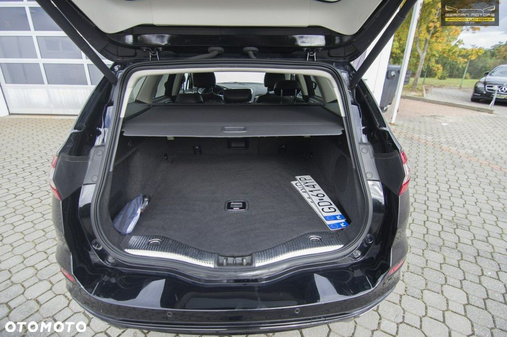 Ford Mondeo Vignale 2.0 TDCi PowerShift - 33