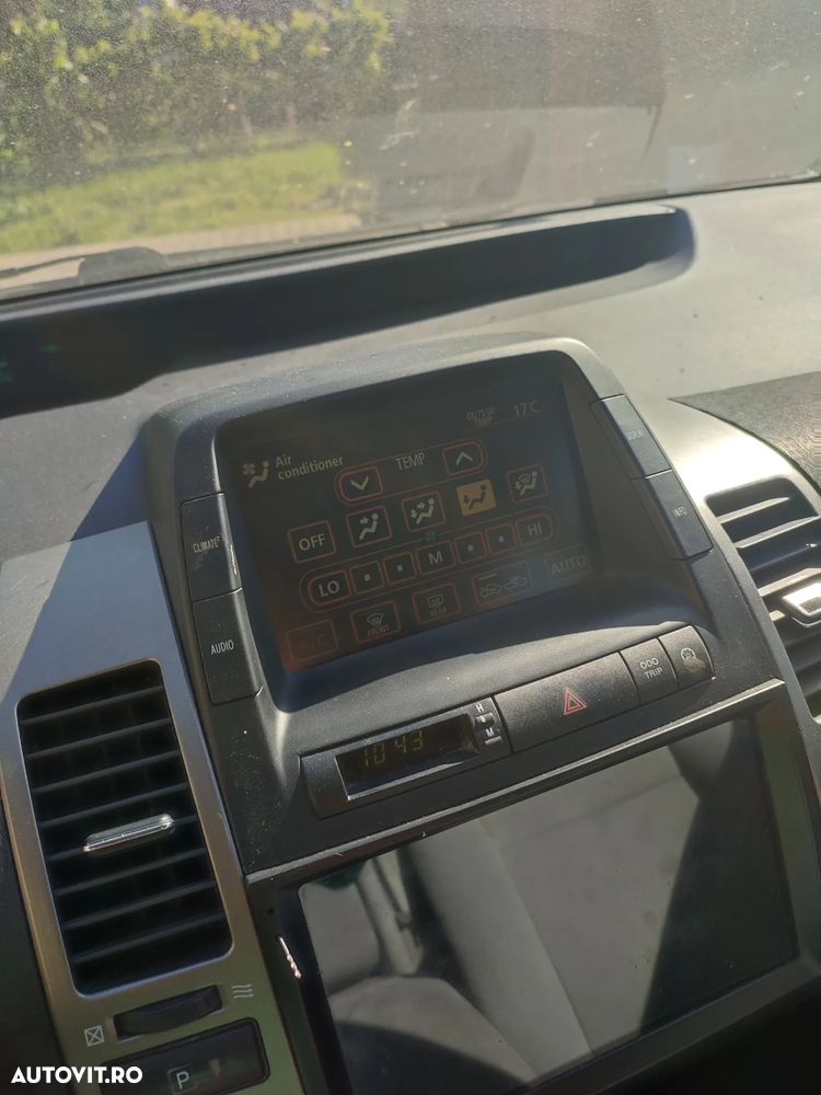 Toyota Prius (Hybrid) Luna - 13