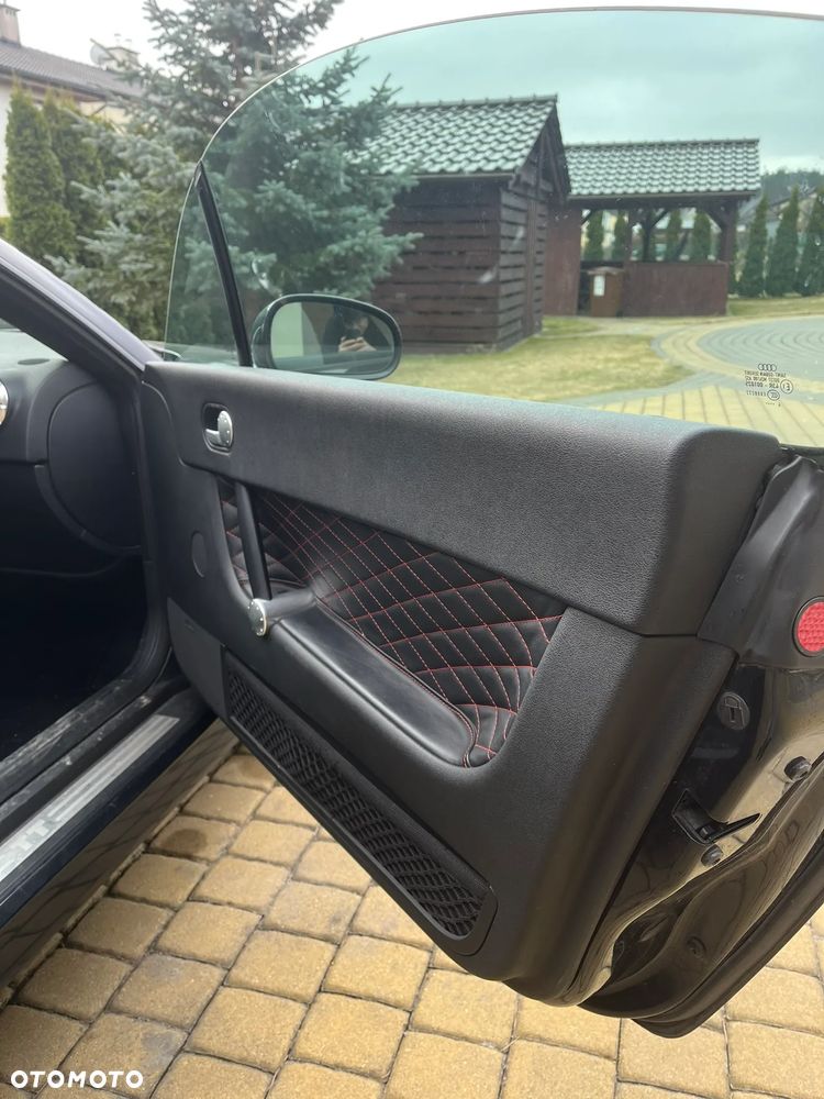Audi TT Coupé - 11