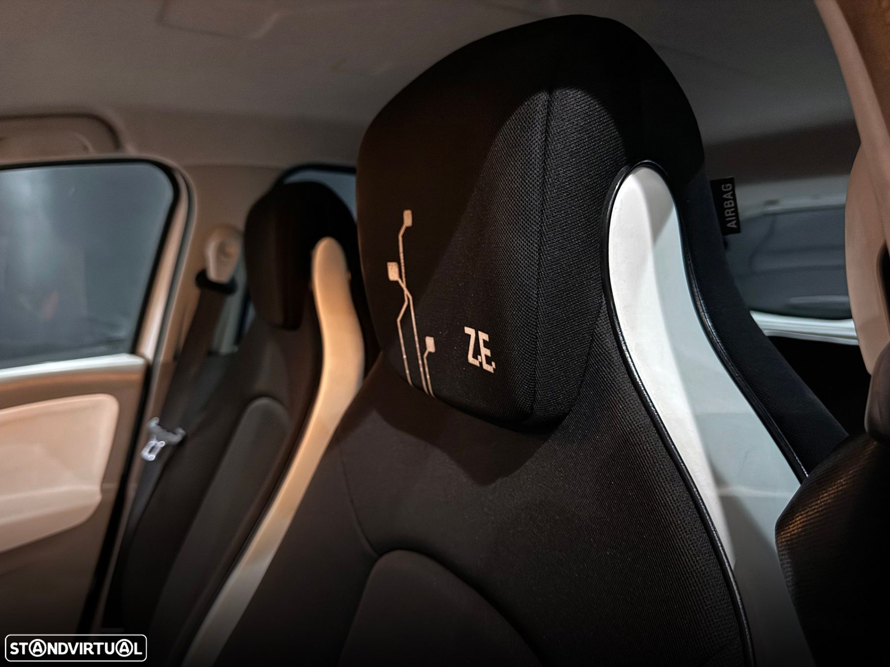 Renault Zoe - 15