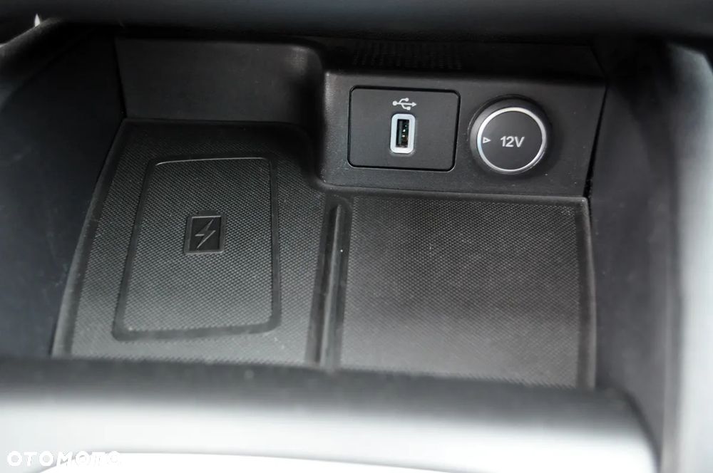 Ford Focus 1.0 EcoBoost Hybrid ST-LINE VIGNALE - 30