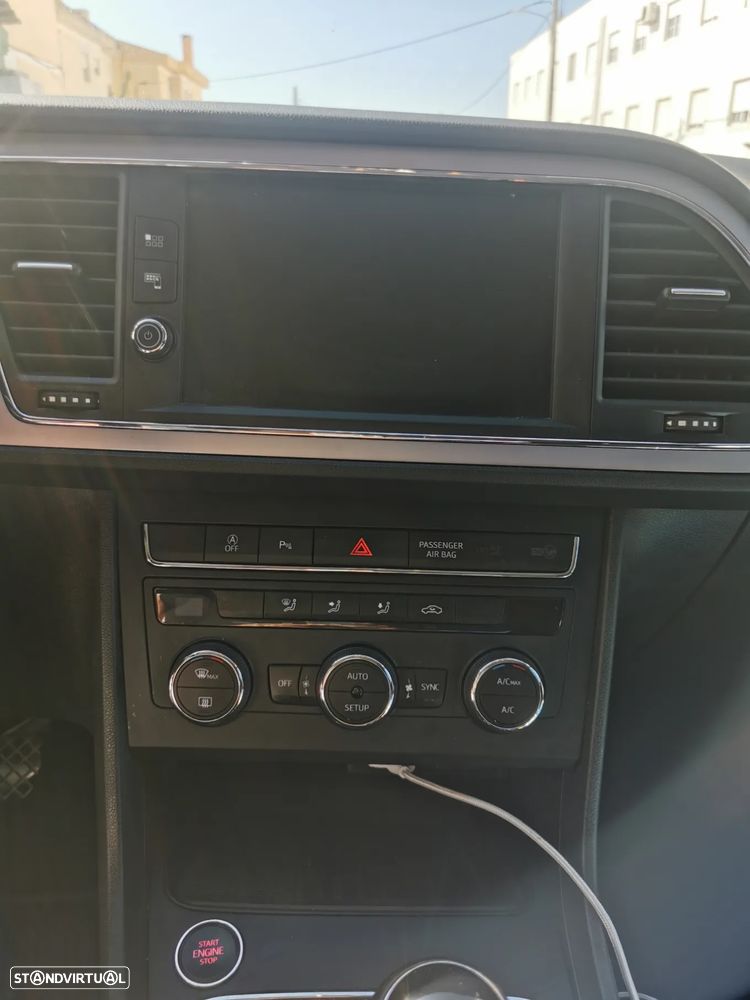 SEAT Leon 1.6 TDI Style S/S - 10