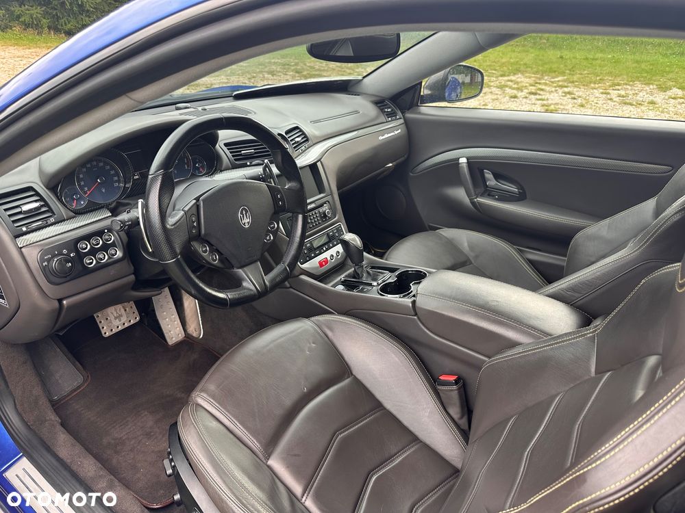 Maserati GranTurismo S Automat - 3