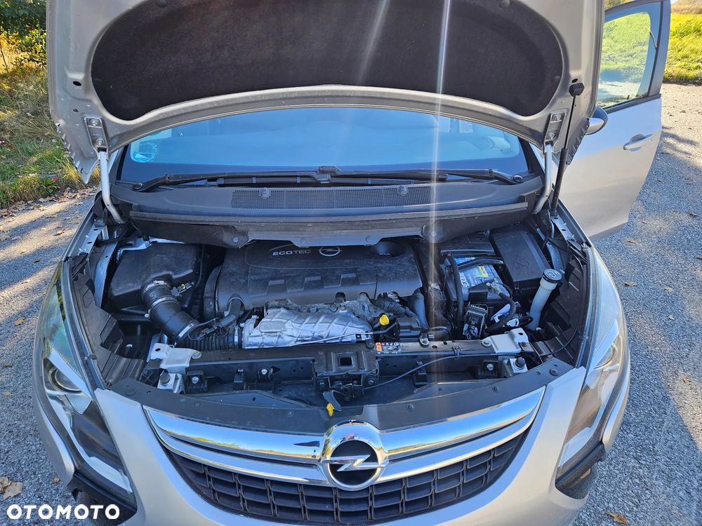 Opel Zafira - 38