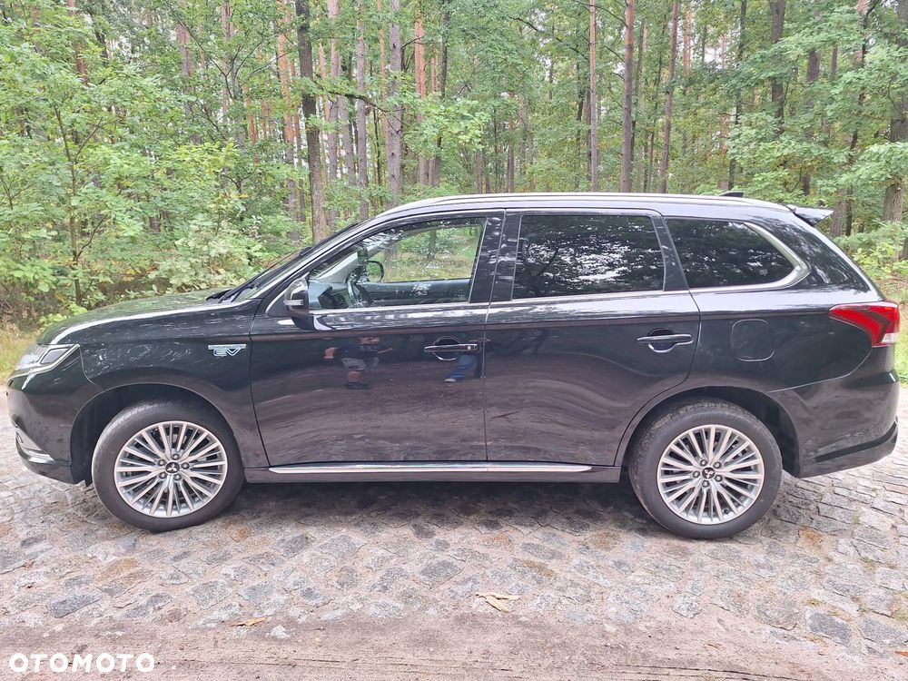 Mitsubishi Outlander Intense - 19
