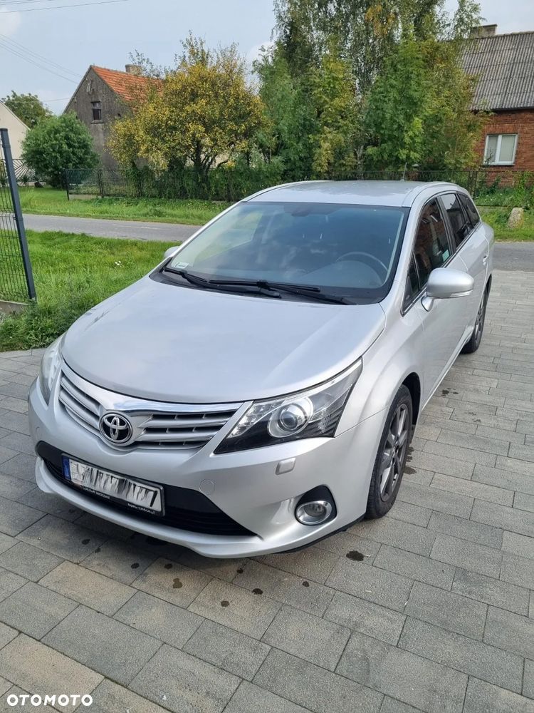 Toyota Avensis - 1