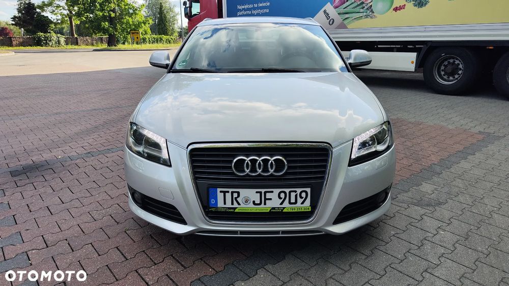 Audi A3 Sportback 1.6 TDI DPF Attraction - 14