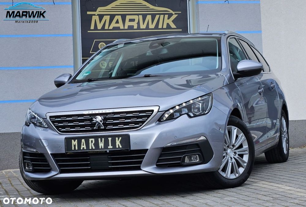Peugeot 308 - 1